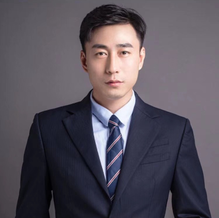 兰超 视觉与舞美负责人